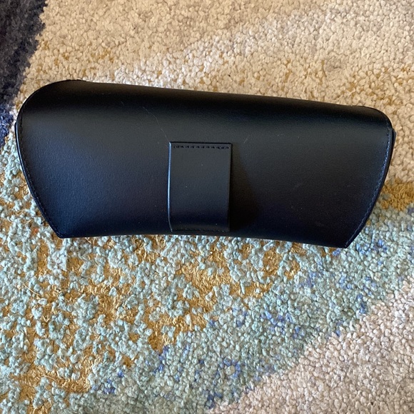 Ray Ban sunglasses case - Picture 4 of 4